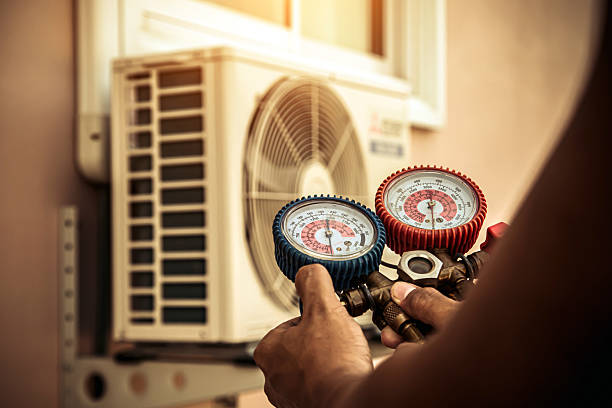 Professional Hvac Installation technician working in Leitchfield, KY